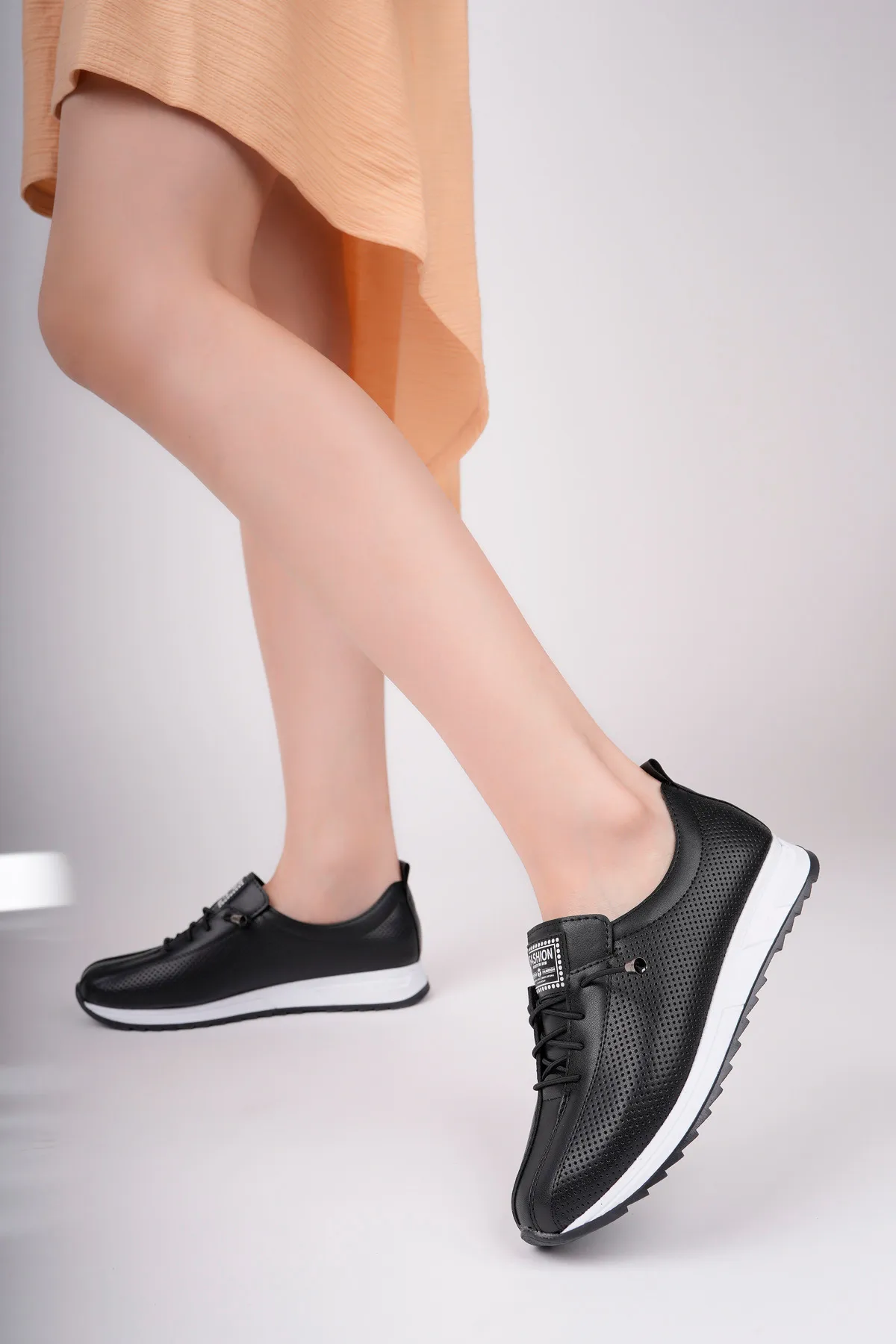 https://customers.birissine.com/public/uploads/product_gallery/1-org-zoom-birissine-1741678265.webp