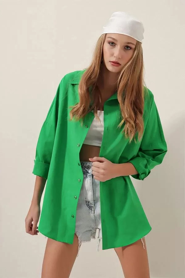 Oversize Uzun Basic Gömlek Yeşil2