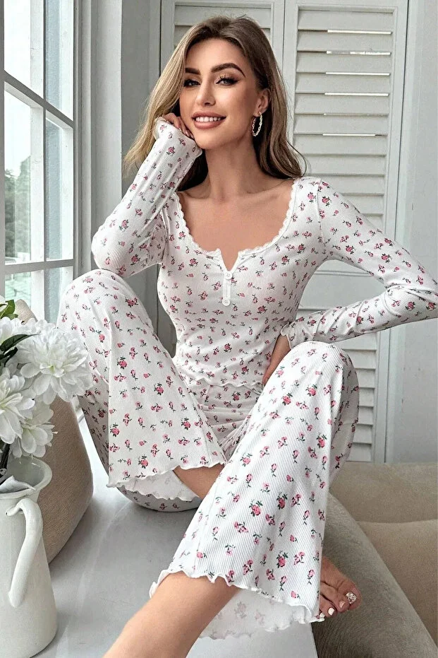 Çiçek Baskılı Uzun Kollu Pamuk  Pijama Takımı Çiçek Desenli