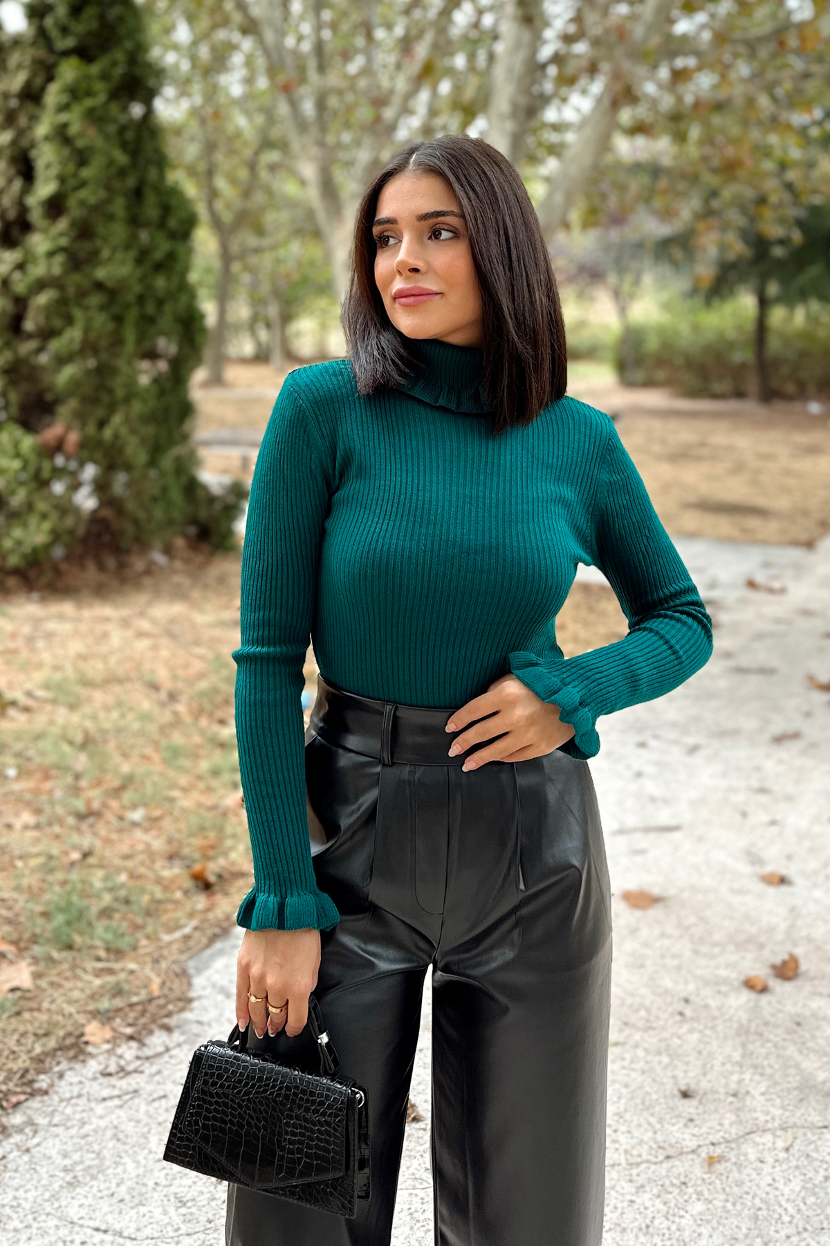 ZÜMRÜT YEŞİL