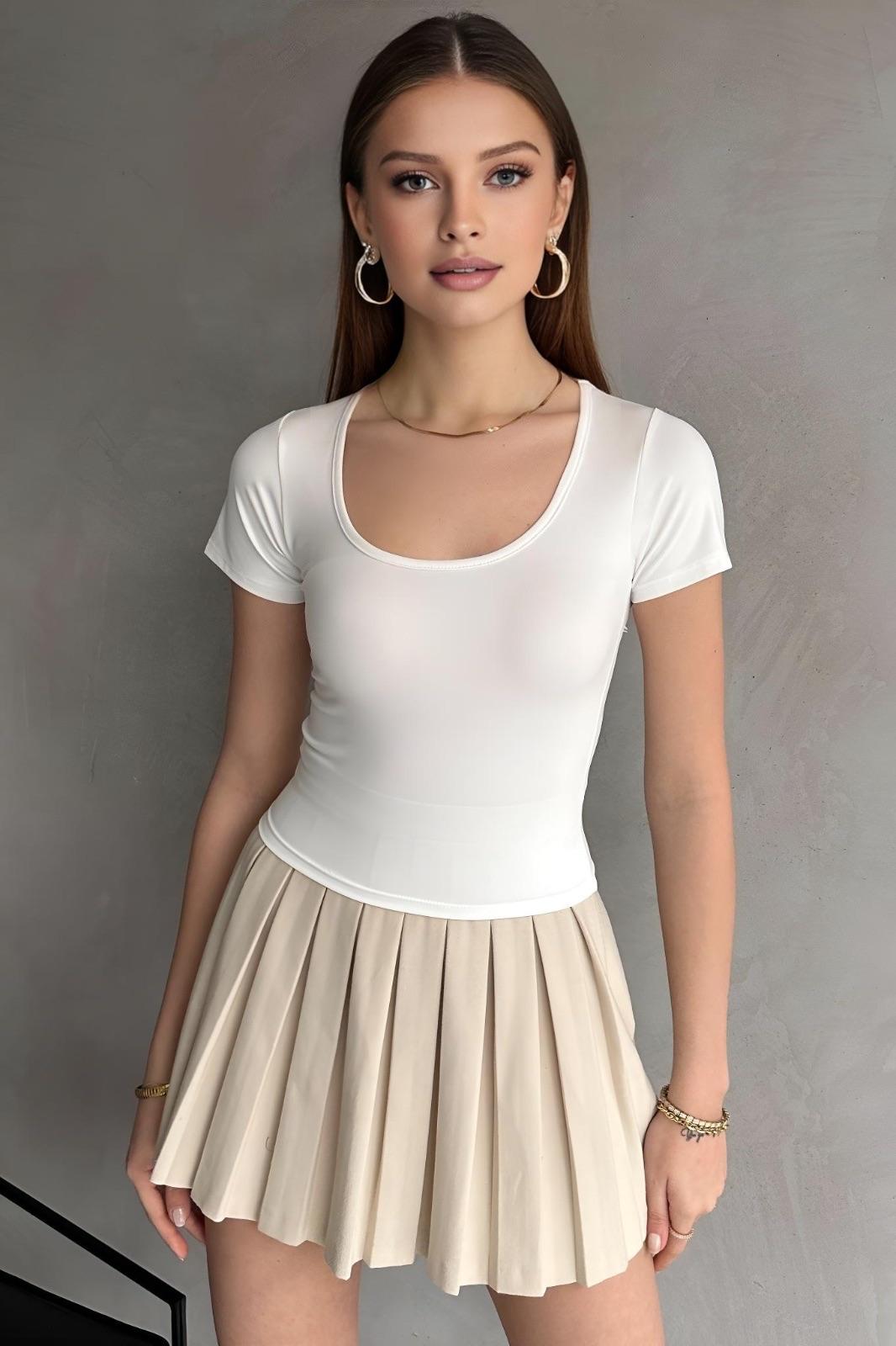 https://customers.birissine.com/public/uploads/product_gallery/beyaz-1-birissine-1744617104.jpeg