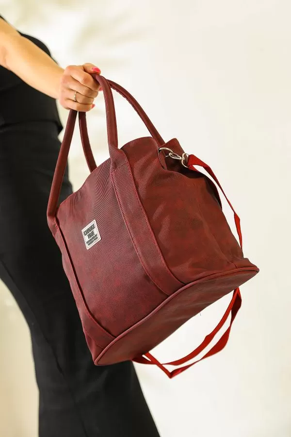 https://customers.birissine.com/public/uploads/product_gallery/canta-bordo-9393.webp