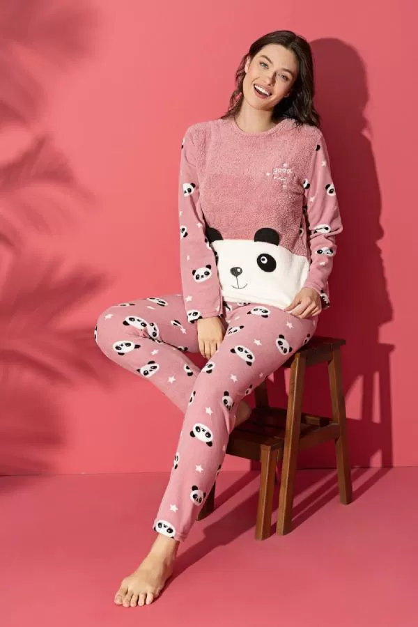 https://customers.birissine.com/public/uploads/product_gallery/desenli-polar-pijama-takimi-3725.webp