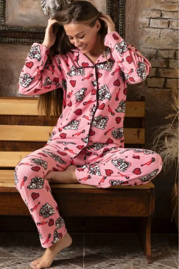 dugmeli-desenli-polar-pijama-takimi-17627.webp