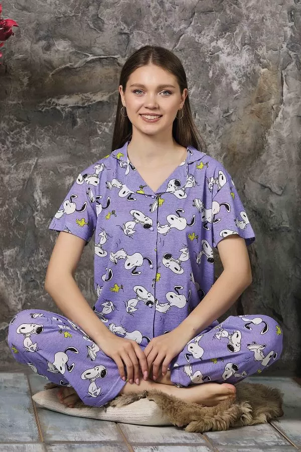 https://customers.birissine.com/public/uploads/product_gallery/dugmeli-pijama-takimi-mor-21216.webp