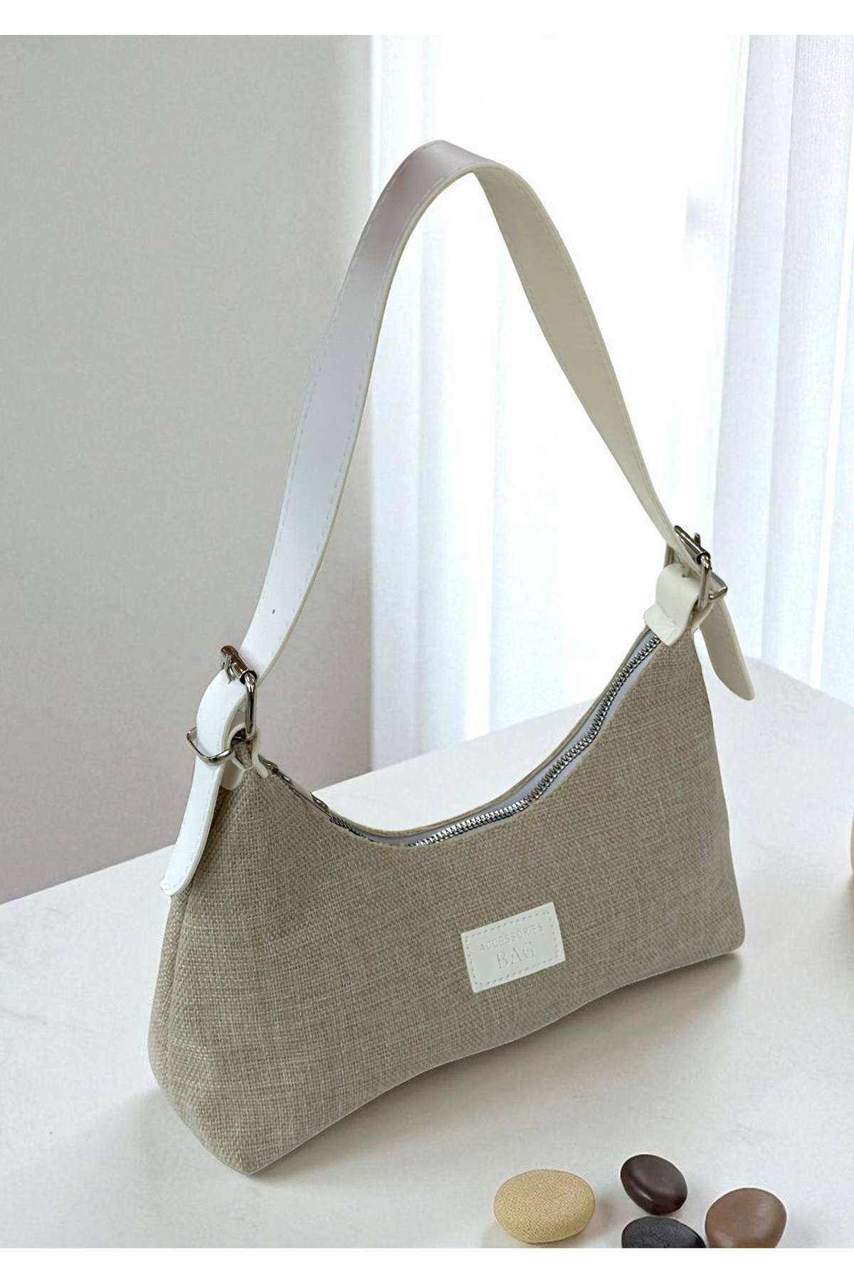 https://customers.birissine.com/public/uploads/product_gallery/kadn-askl-canta-bej4jpg-birissine-12f1c387ffd1.jpg