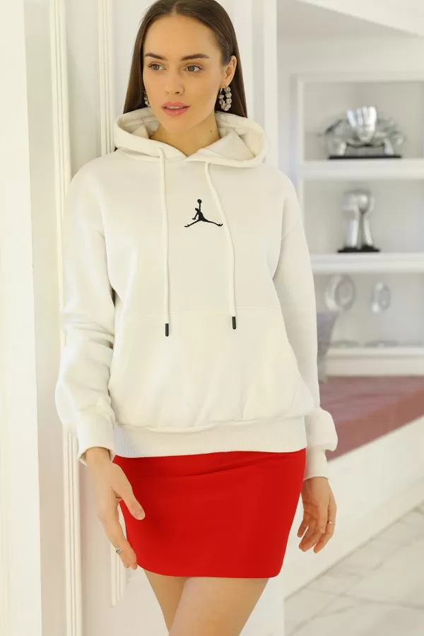 nakis-detayli-kapsonlu-sweat-beyaz-15448.webp