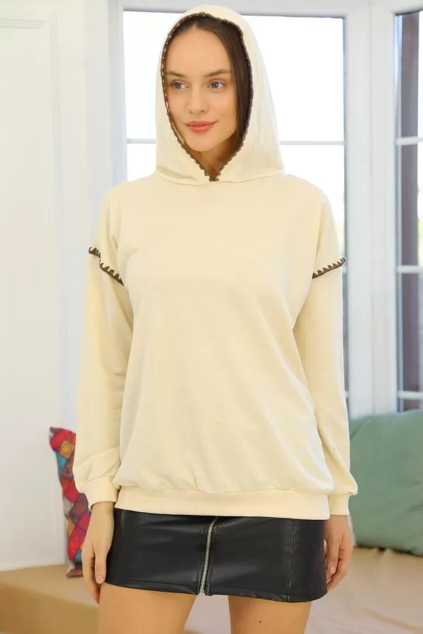 https://customers.birissine.com/public/uploads/product_gallery/omuz-detayli-oversize-sweat-krem-5076.webp