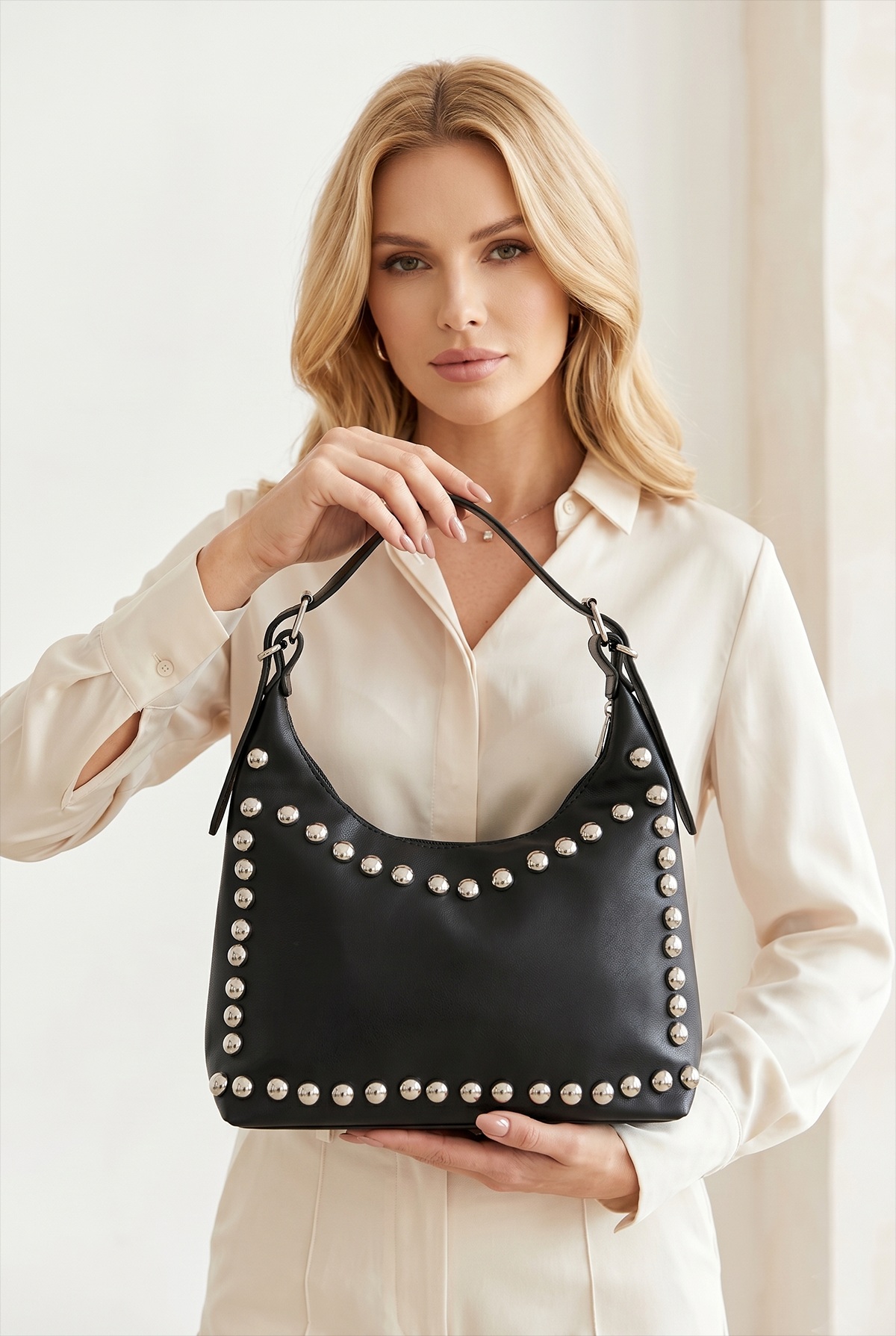 https://customers.birissine.com/public/uploads/product_gallery/siyah1jpg-birissine-d13cd4df0fa2.jpg