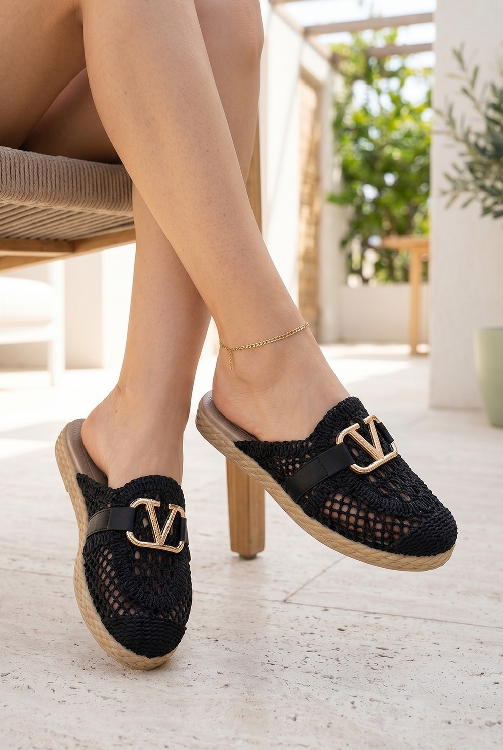 https://customers.birissine.com/public/uploads/product_gallery/siyah1jpg-birissine-d9f55956d49b.jpg