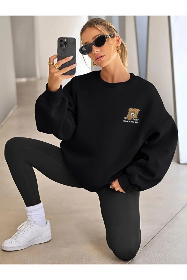 Kadın Ayıcık Nakışlı Bisiklet Yaka Basic Oversize Sweatshirt Siyah