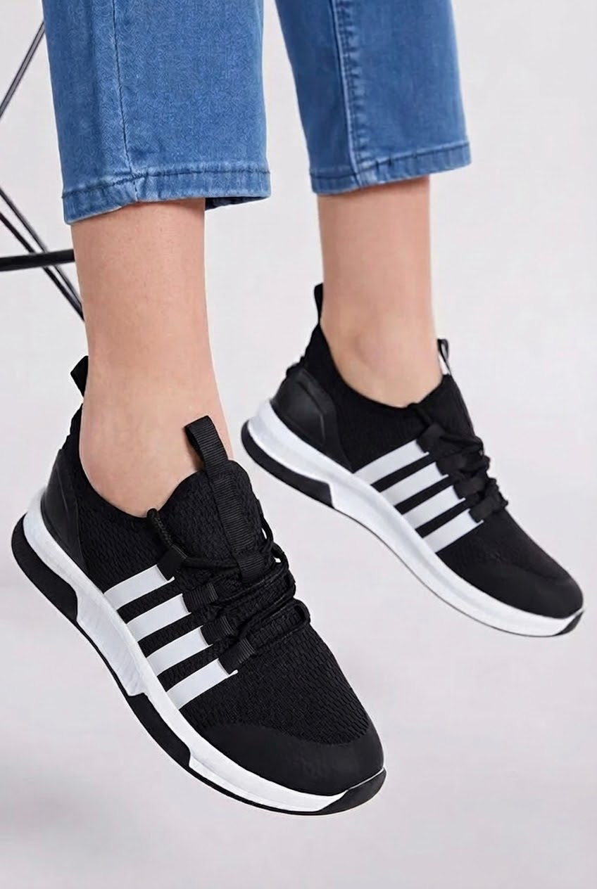 Siyah - Beyaz Seritli